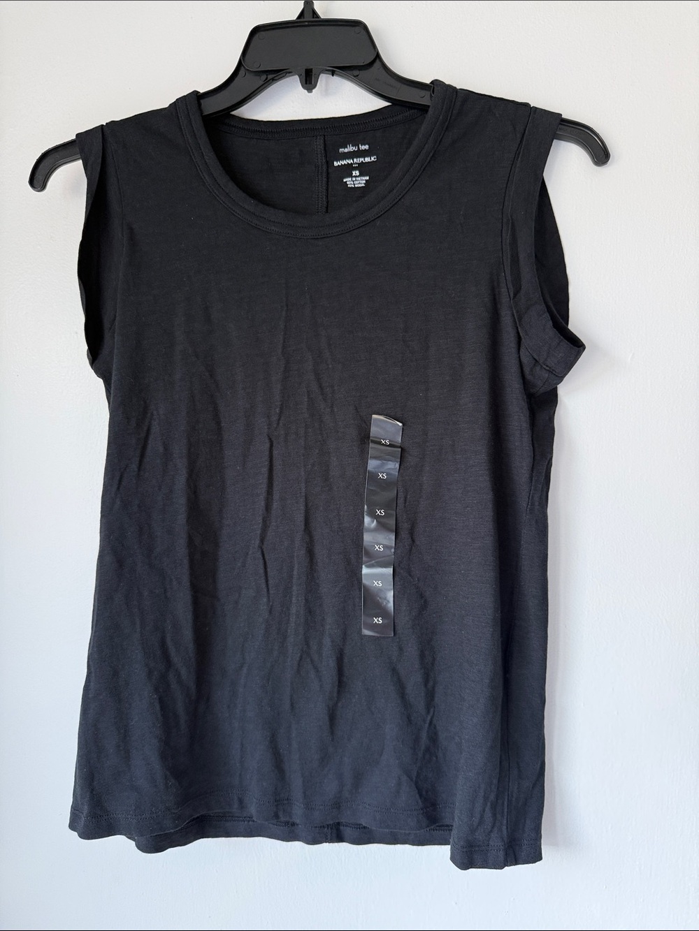Banana Republic Black Sleeveless Tank Top Malibu tee shirt roll sleeve slub